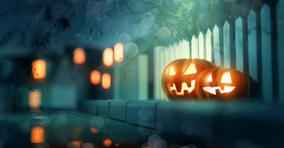 How to Shine God’s Light in a Season That Glorifies Darkness